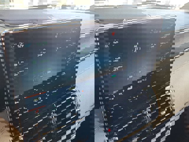 Used 2022 Lincoln Navigator 4WD image 18