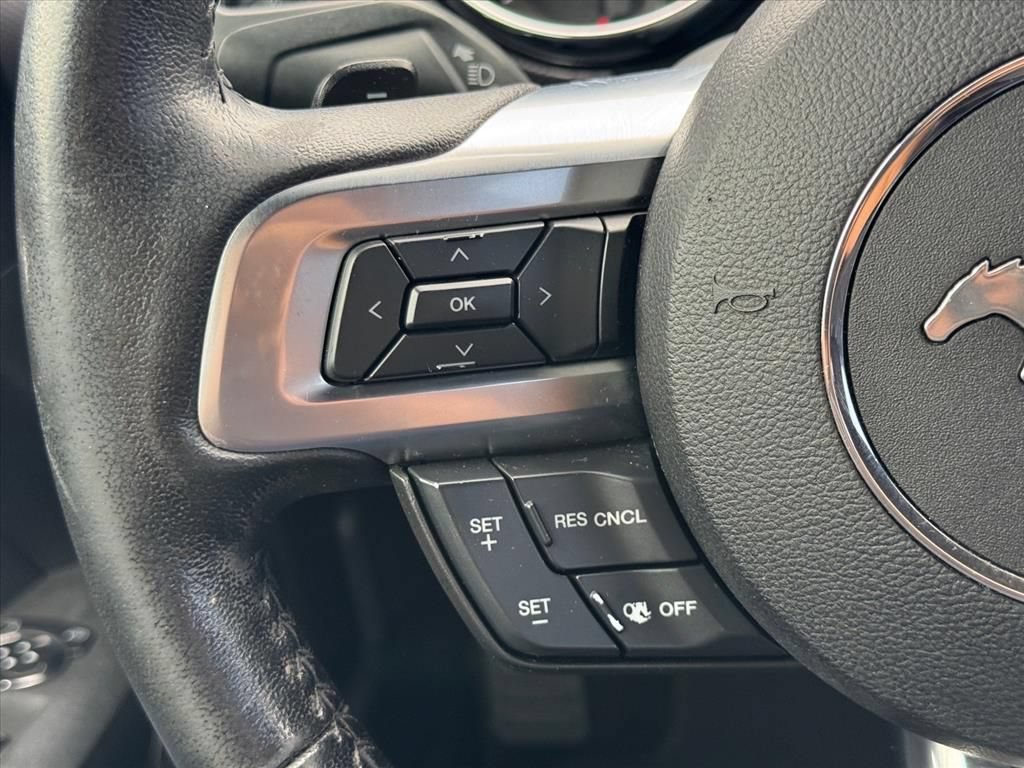 Used 2017 Ford Mustang Coupe RWD image 16