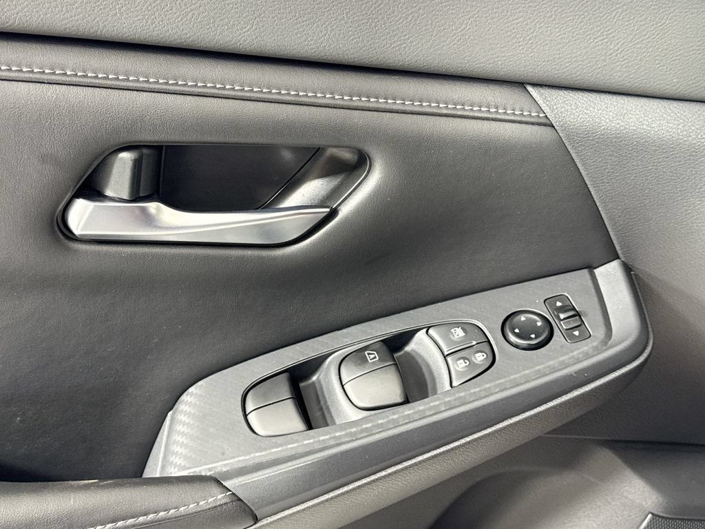 Used 2020 Nissan Sentra SV FWD image 13