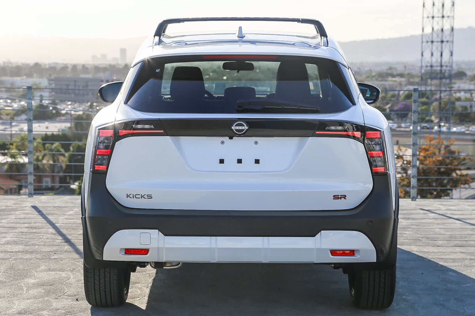 New 2025 Nissan Kicks SR FWD image 7