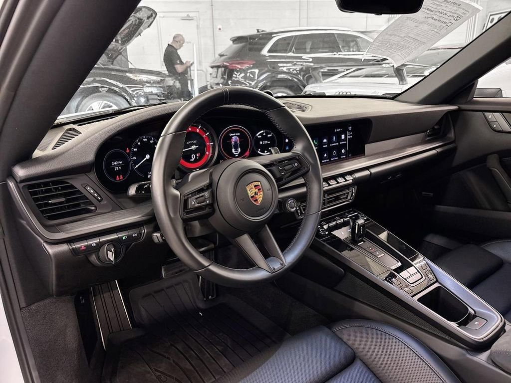 Certified 2023 Porsche 911 Carrera GTS RWD image 9