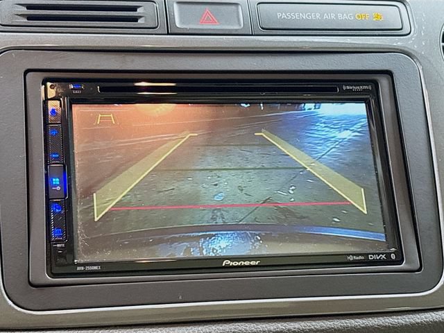 Used 2017 Volkswagen Tiguan SEL AWD/4WD image 13