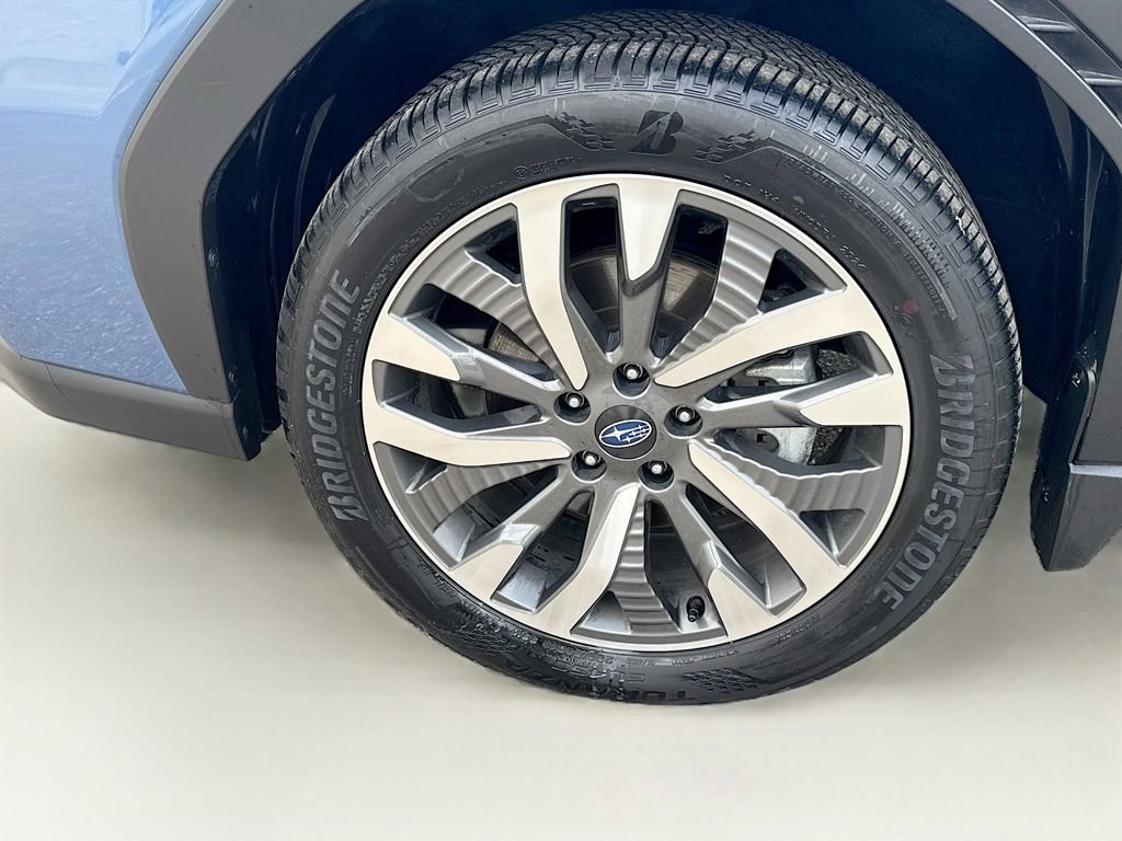 Certified 2025 Subaru Forester Touring w/ Popular Package - Touring AWD/4WD image 44