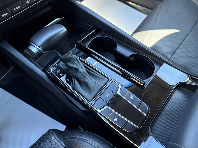 Used 2017 Kia Cadenza Premium image 33