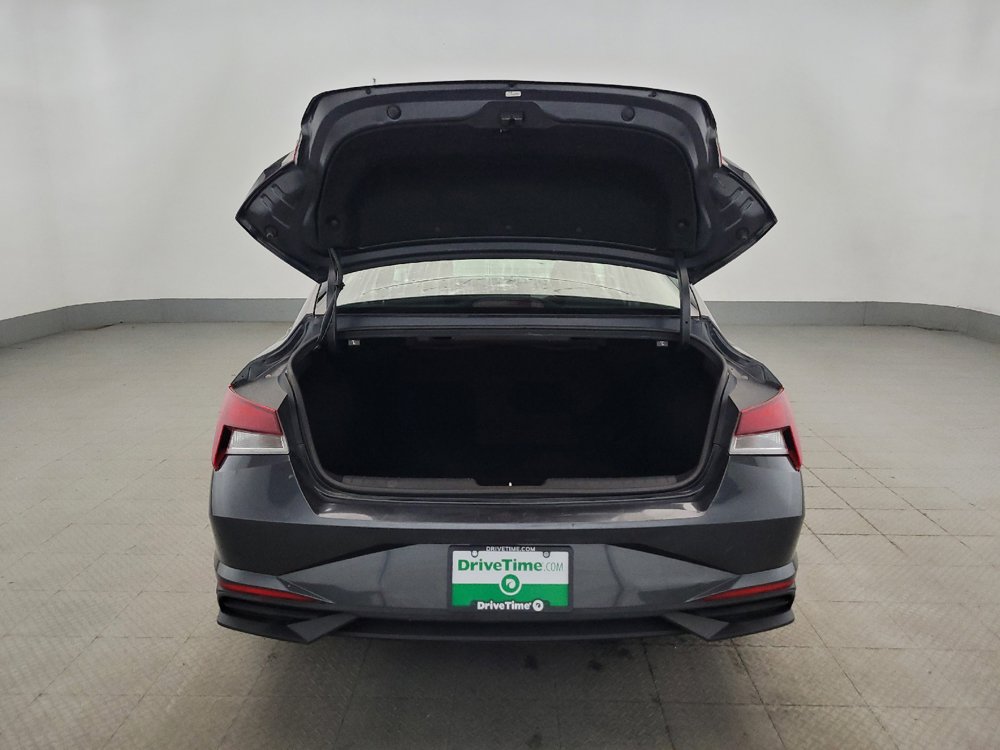 Used 2021 Hyundai Elantra SE FWD image 29