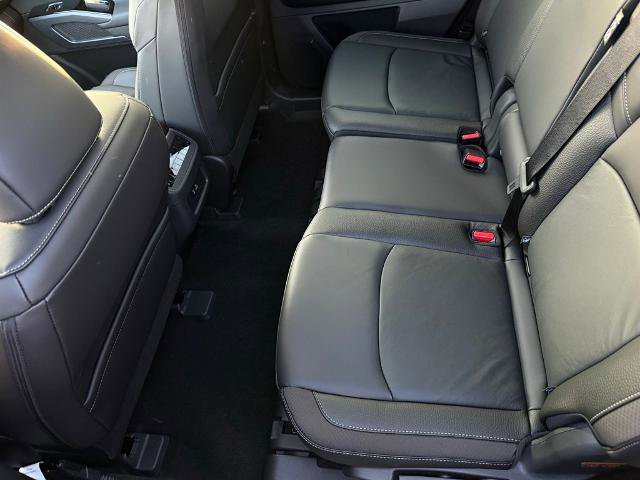 New 2025 Nissan Pathfinder SL w/ Black Appearance Package image 11