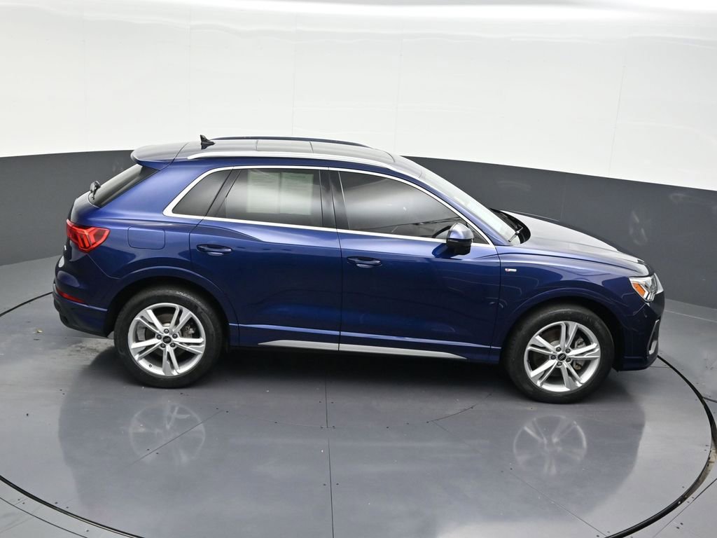Used 2023 Audi Q3 2.0T Premium Plus w/ Premium Plus Package image 24