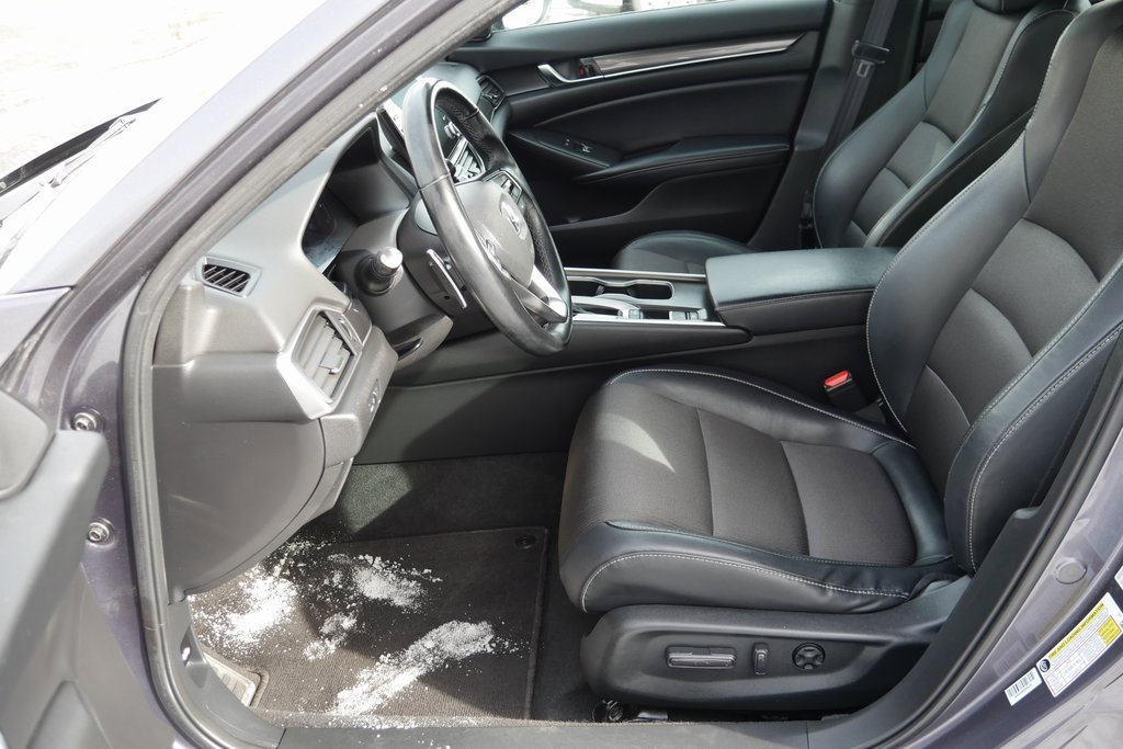 Used 2018 Honda Accord Sport image 8