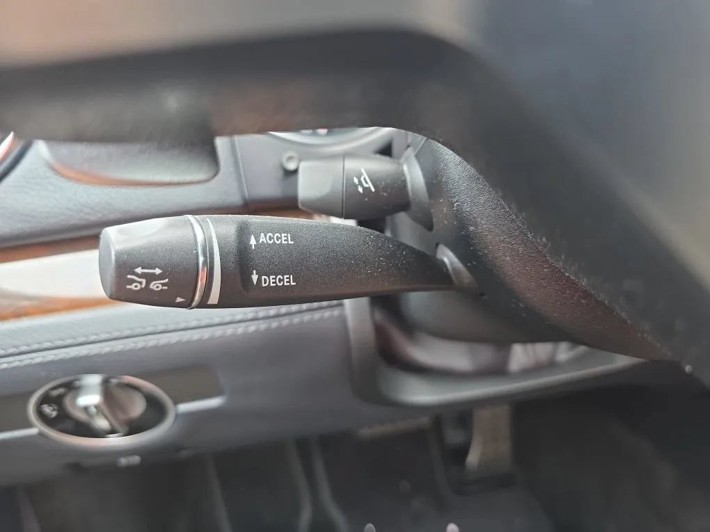 Used 2013 Mercedes-Benz SL 63 AMG image 23
