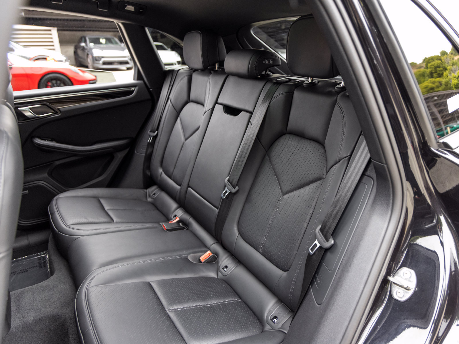 Used 2026 Porsche Macan AWD/4WD image 49