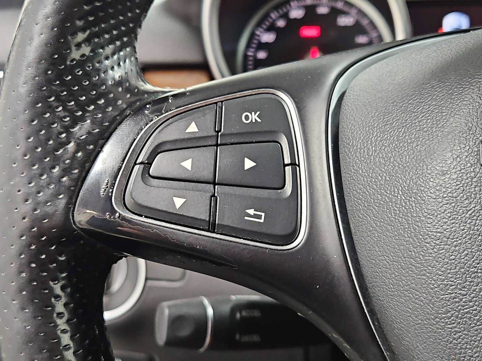 Used 2018 Mercedes-Benz GLE 350 4MATIC image 14