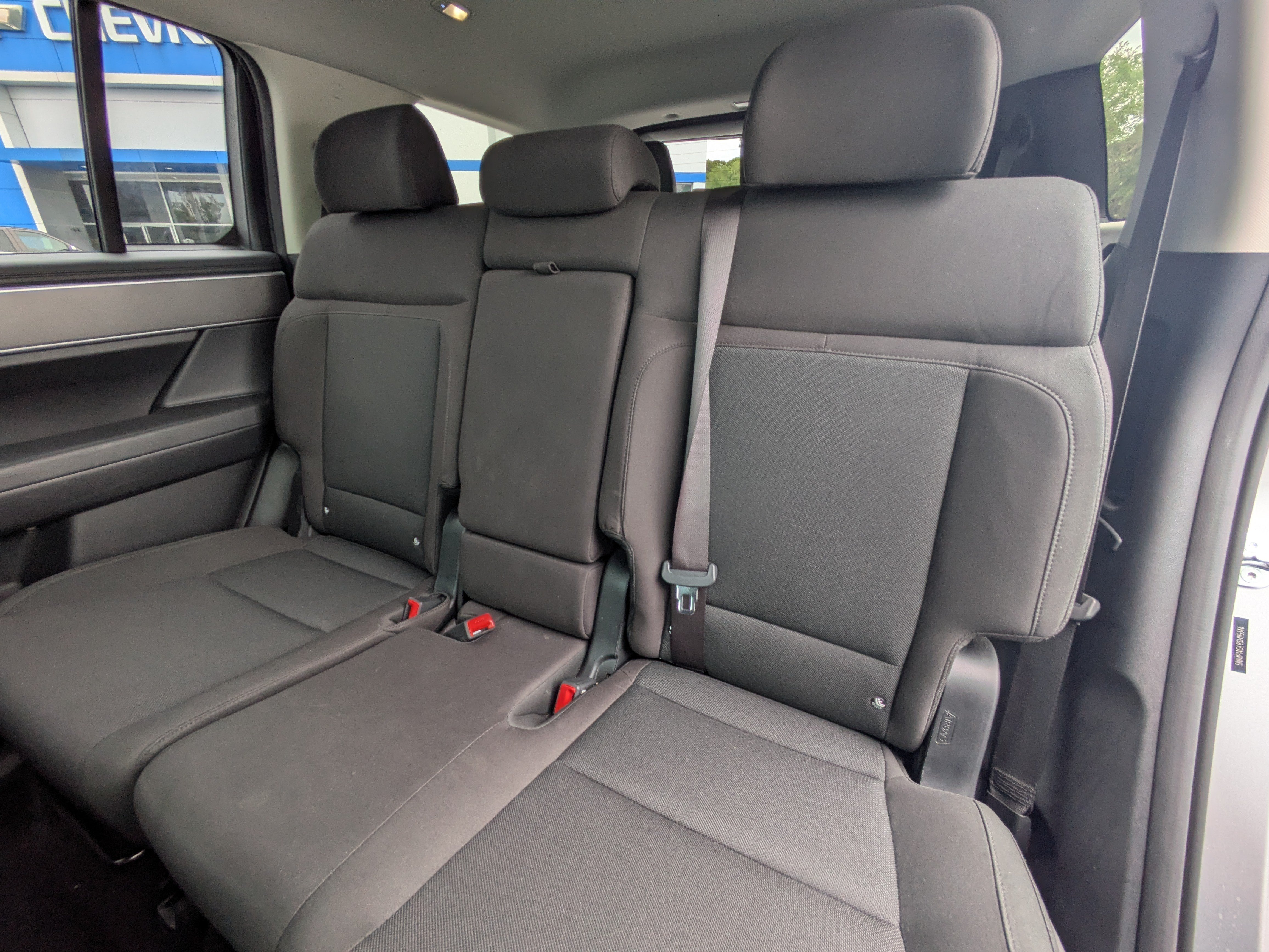 Used 2025 Hyundai Santa Fe SE FWD image 10