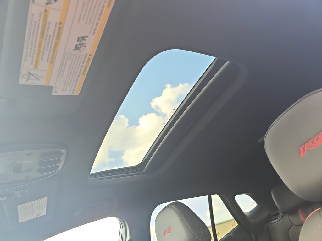 New 2026 Chevrolet Trax RS w/ Sunroof Package image 30