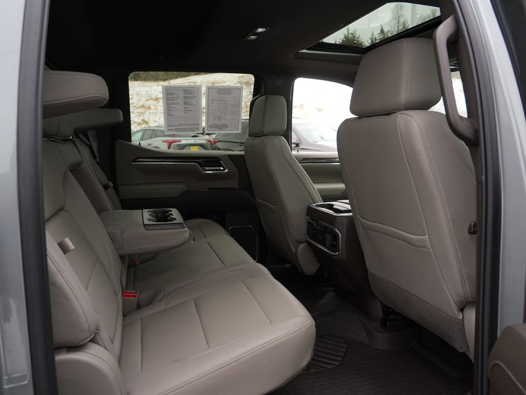 Used 2023 Chevrolet Silverado 1500 LTZ w/ LTZ Premium Package AWD/4WD image 29