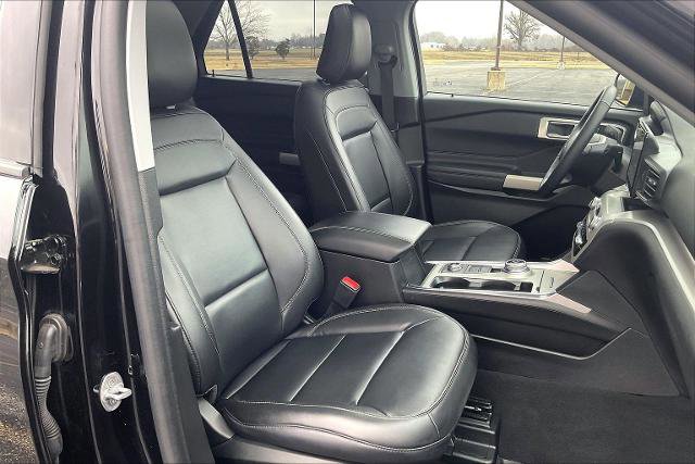 Certified 2023 Ford Explorer XLT w/ Equipment Group 202A image 8