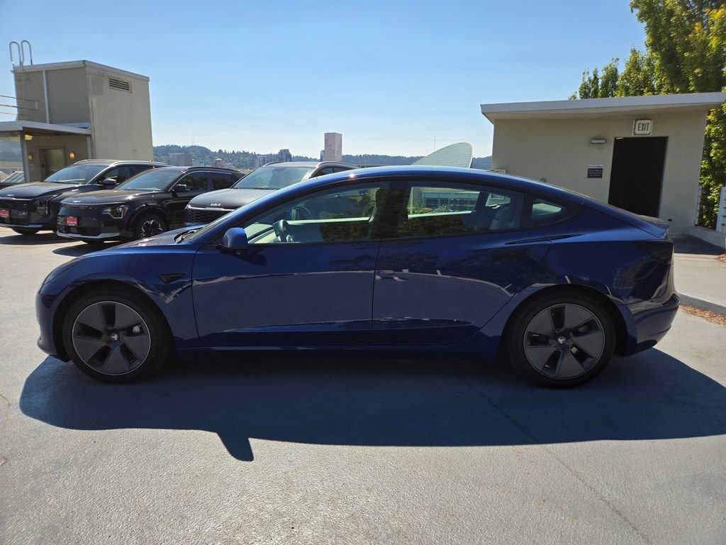 Used 2021 Tesla Model 3 Standard Range Plus RWD image 7