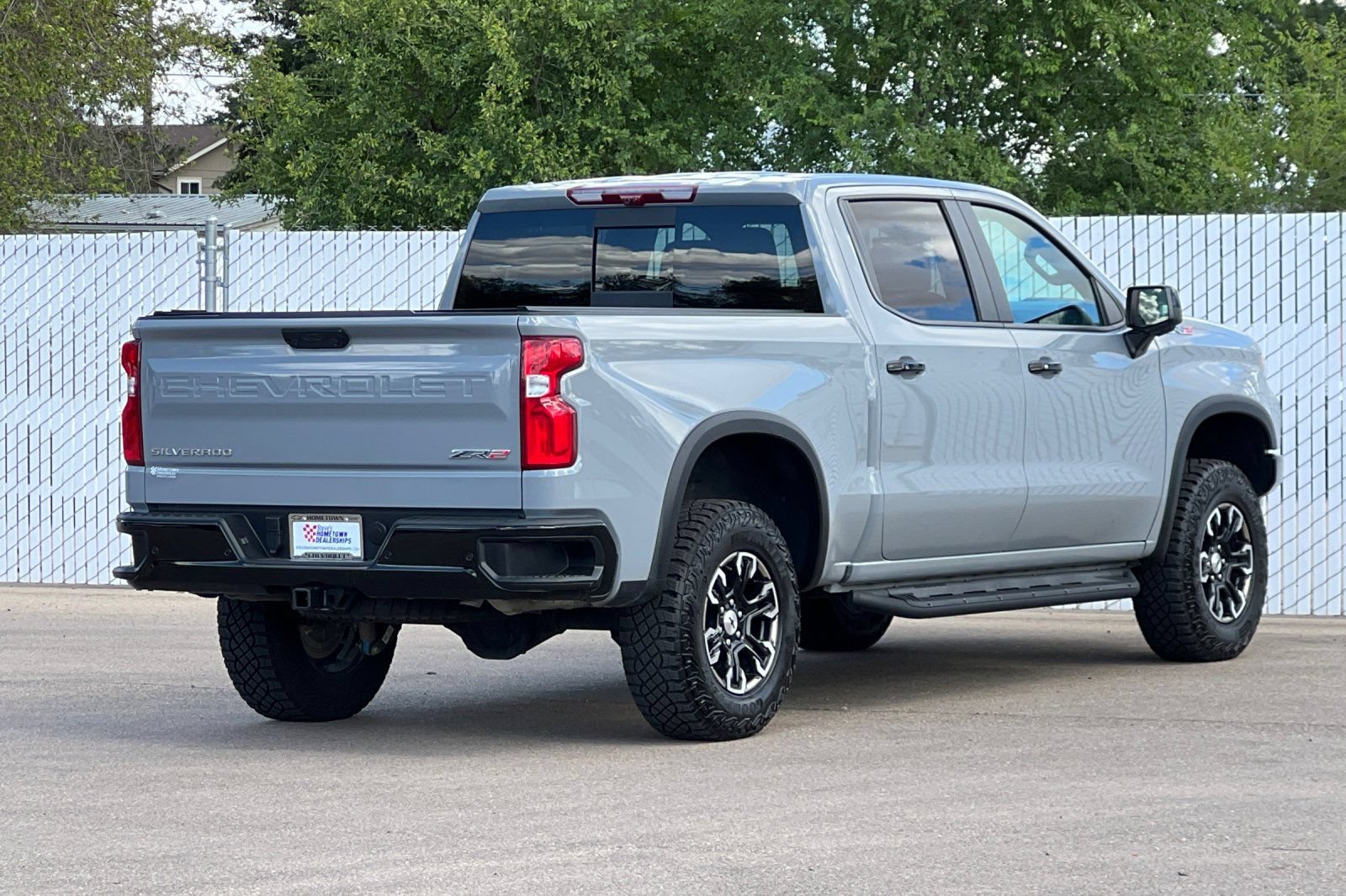 Used 2025 Chevrolet Silverado 1500 ZR2 w/ Technology Package AWD/4WD image 4