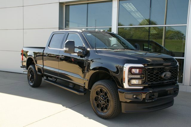 New 2026 Ford F350 XLT image 2