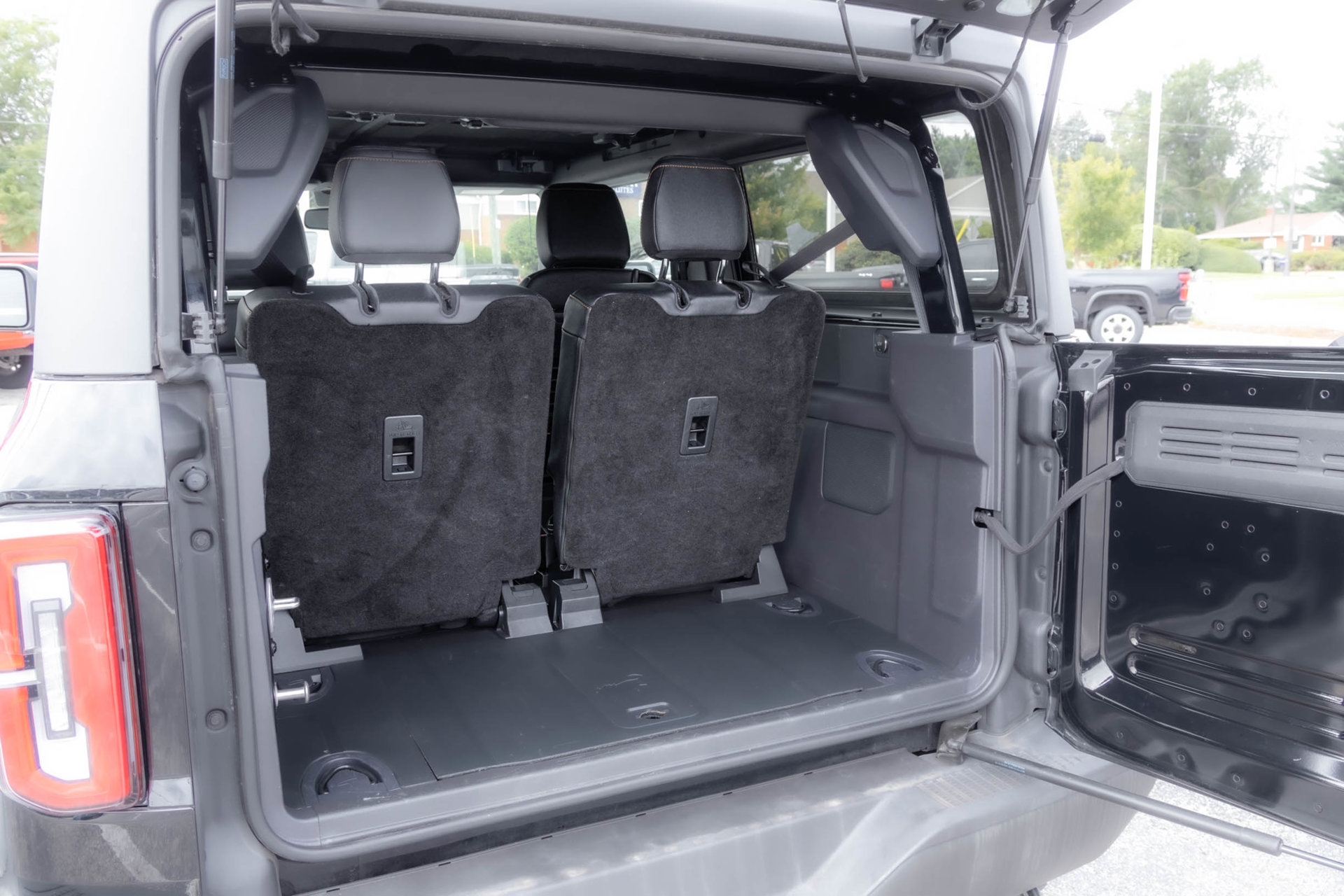 Used 2023 Ford Bronco Badlands AWD/4WD image 36