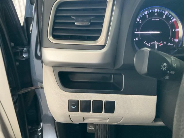 Used 2014 Toyota Highlander LE FWD image 7