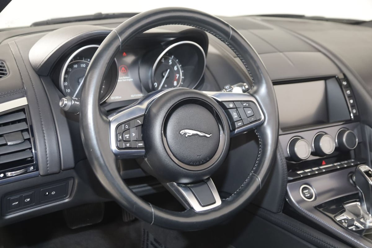 Used 2018 Jaguar F-TYPE R-Dynamic RWD image 6