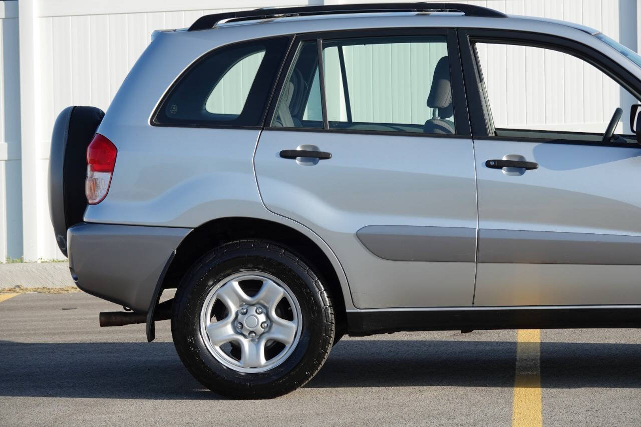 Used 2003 Toyota RAV4 4WD image 32