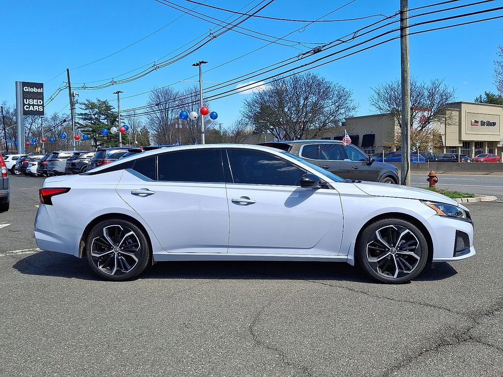 Used 2025 Nissan Altima 2.5 SR image 8