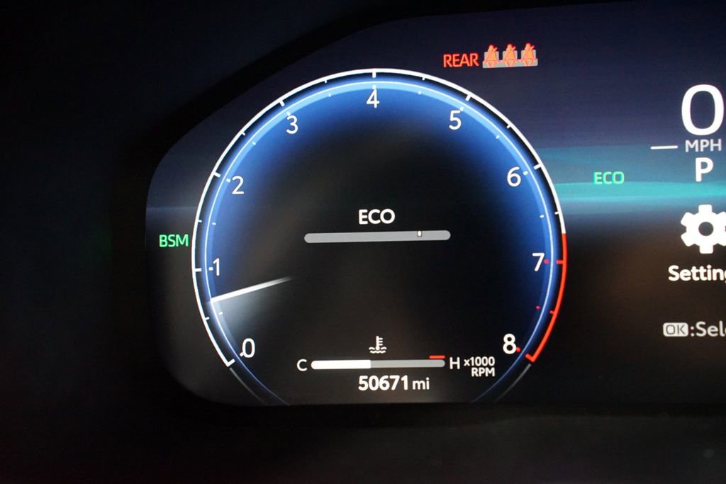 Used 2023 Toyota RAV4 Limited image 16