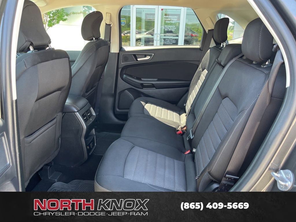 Used 2019 Ford Edge SE FWD image 12