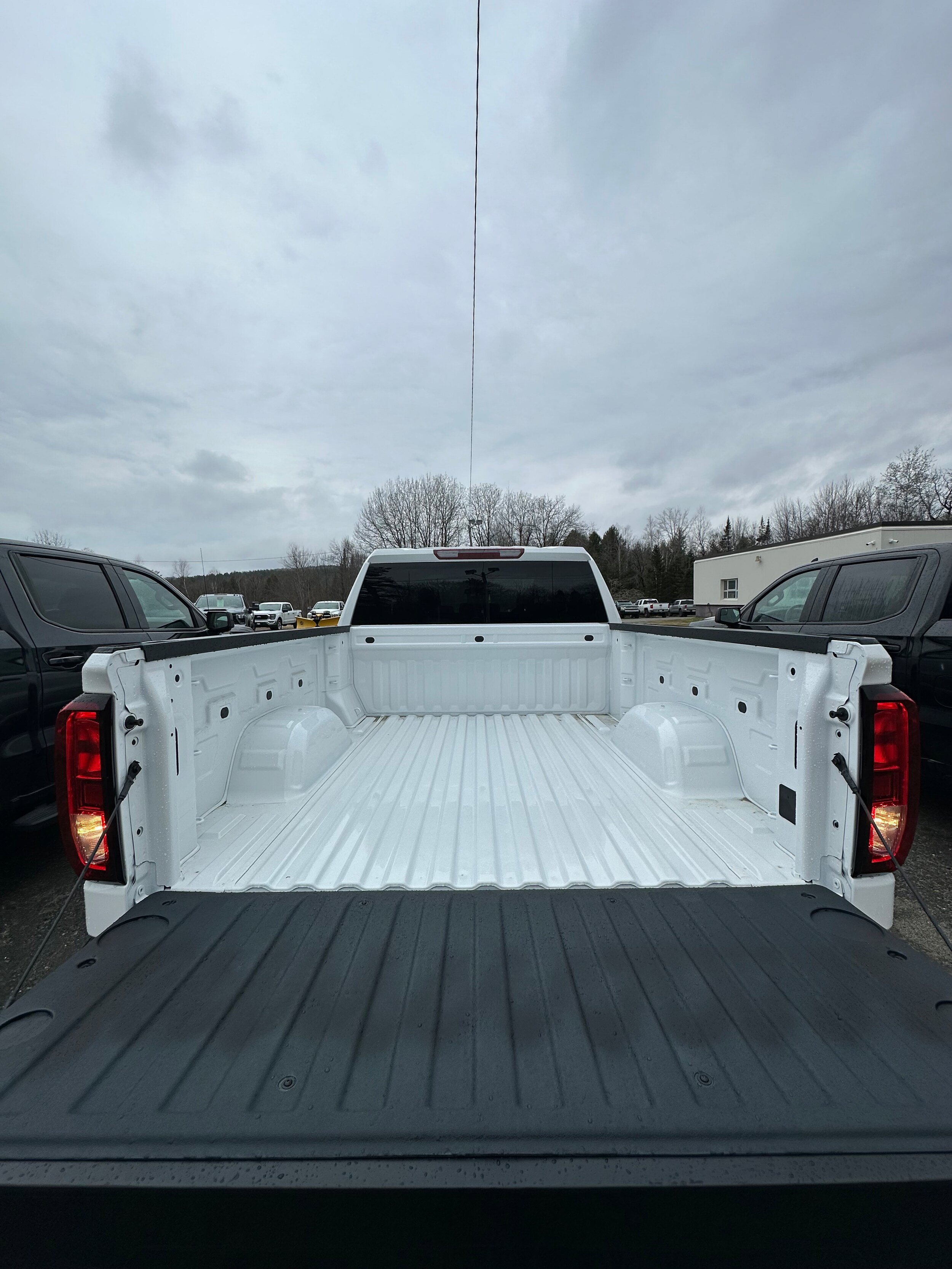 New 2026 GMC Sierra 1500 Pro w/ Pro Value Package AWD/4WD image 9