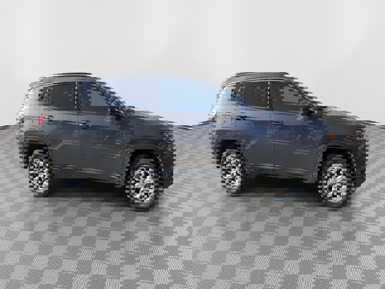 Used 2024 Jeep Compass Latitude image 9