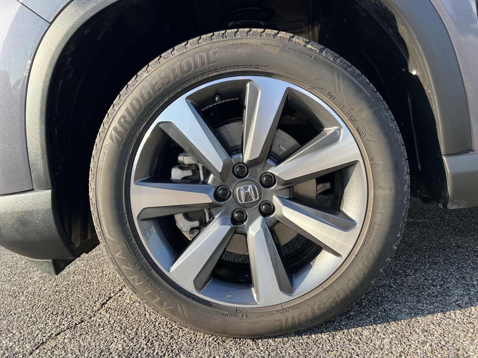 Used 2024 Honda Pilot Elite image 12