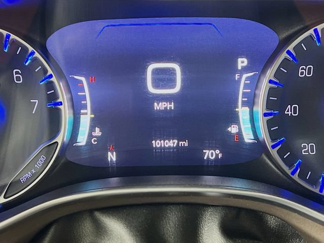 Used 2019 Chrysler Pacifica Touring-L Plus w/ Advanced Safetytec Group FWD image 15