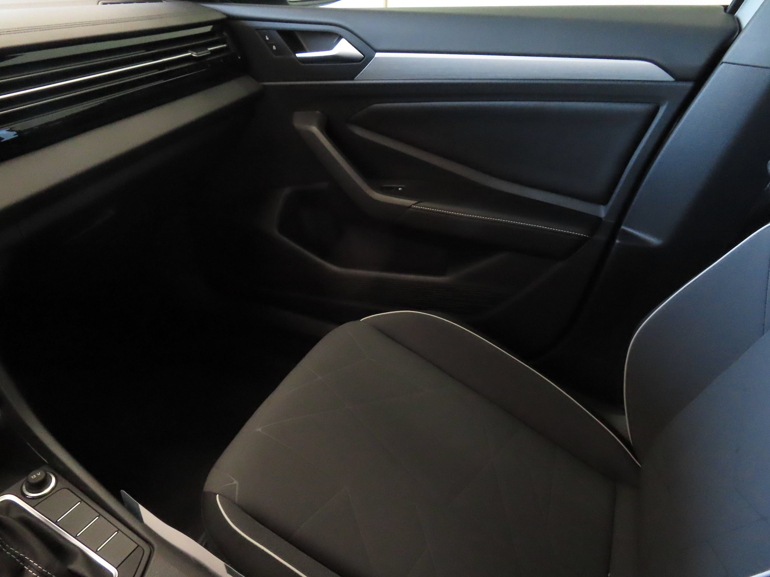 New 2026 Volkswagen Jetta Sport FWD image 18
