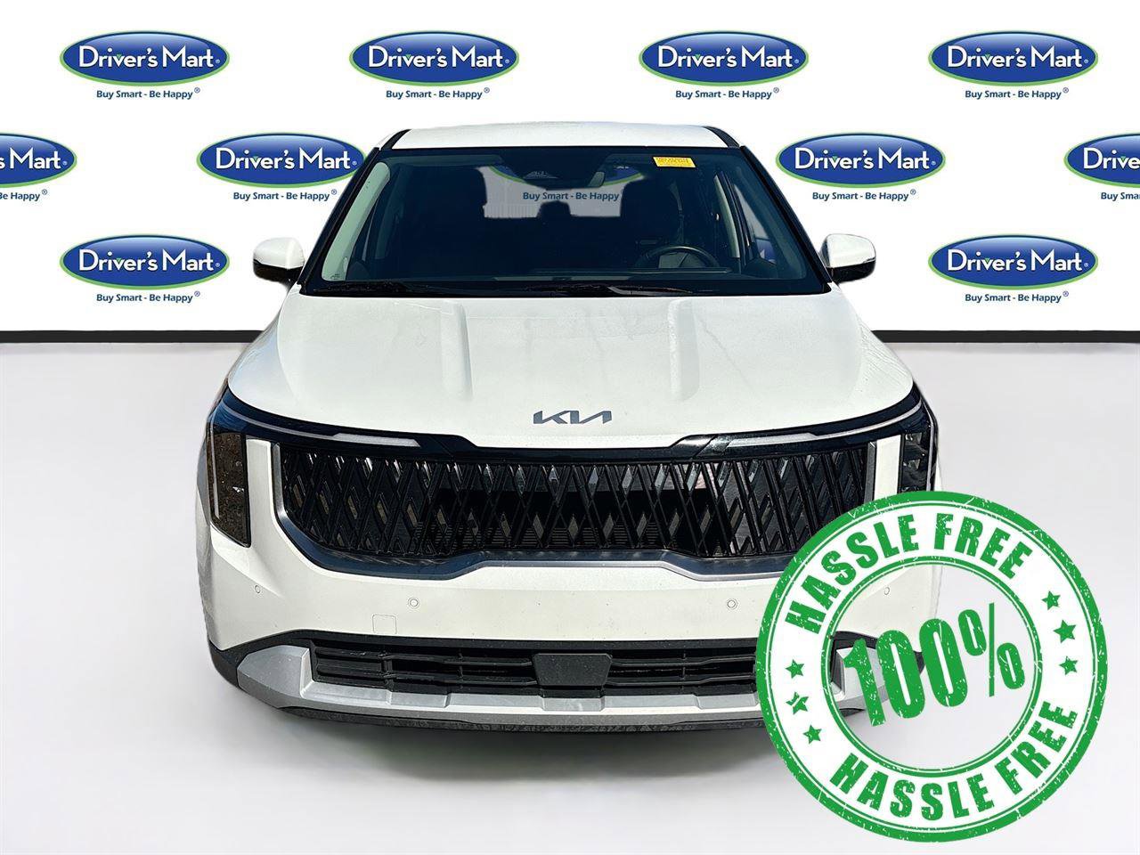 Used 2025 Kia Carnival FWD image 2