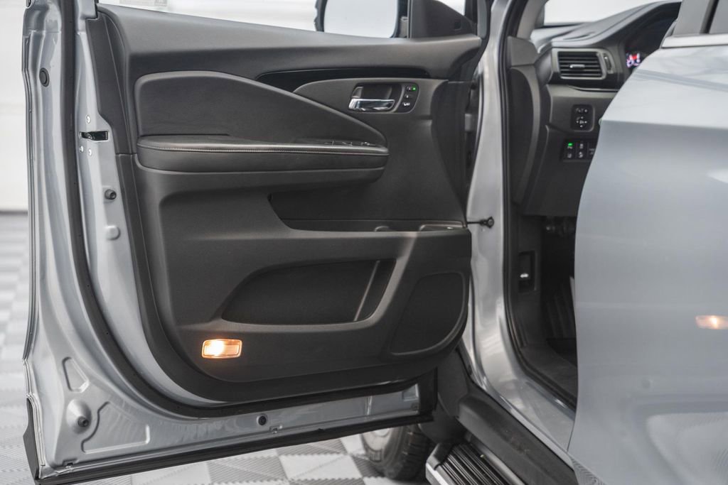 Used 2019 Honda Ridgeline RTL-E image 43