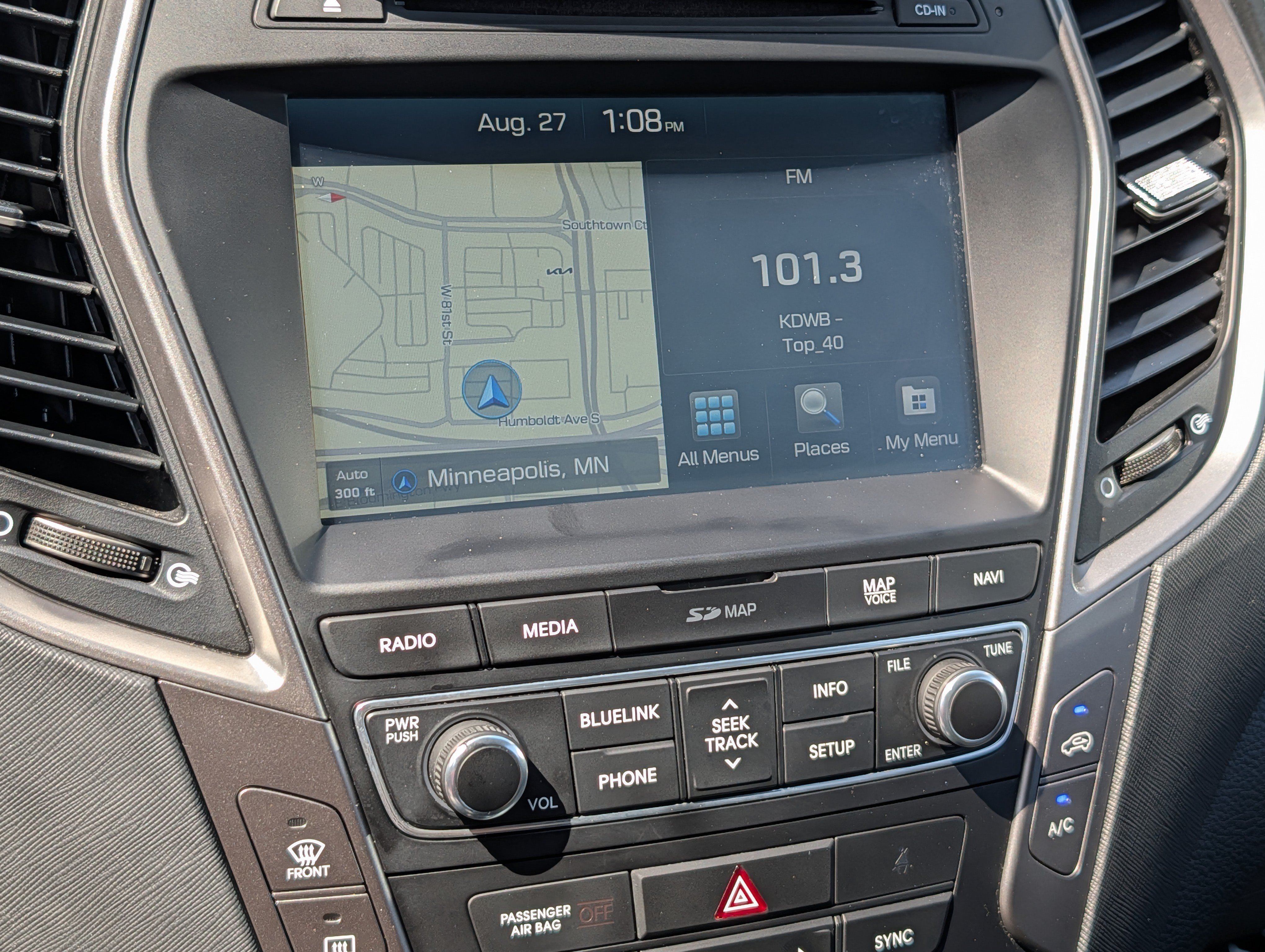 Used 2018 Hyundai Santa Fe Sport AWD/4WD image 22