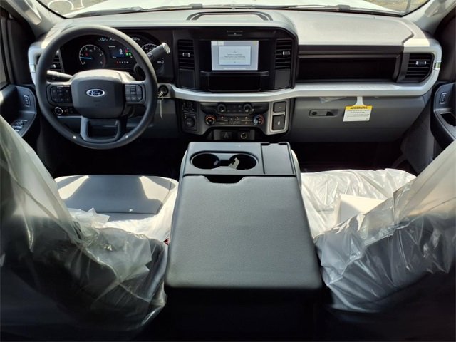 New 2025 Ford F550 4x4 Crew Cab Super Duty image 8