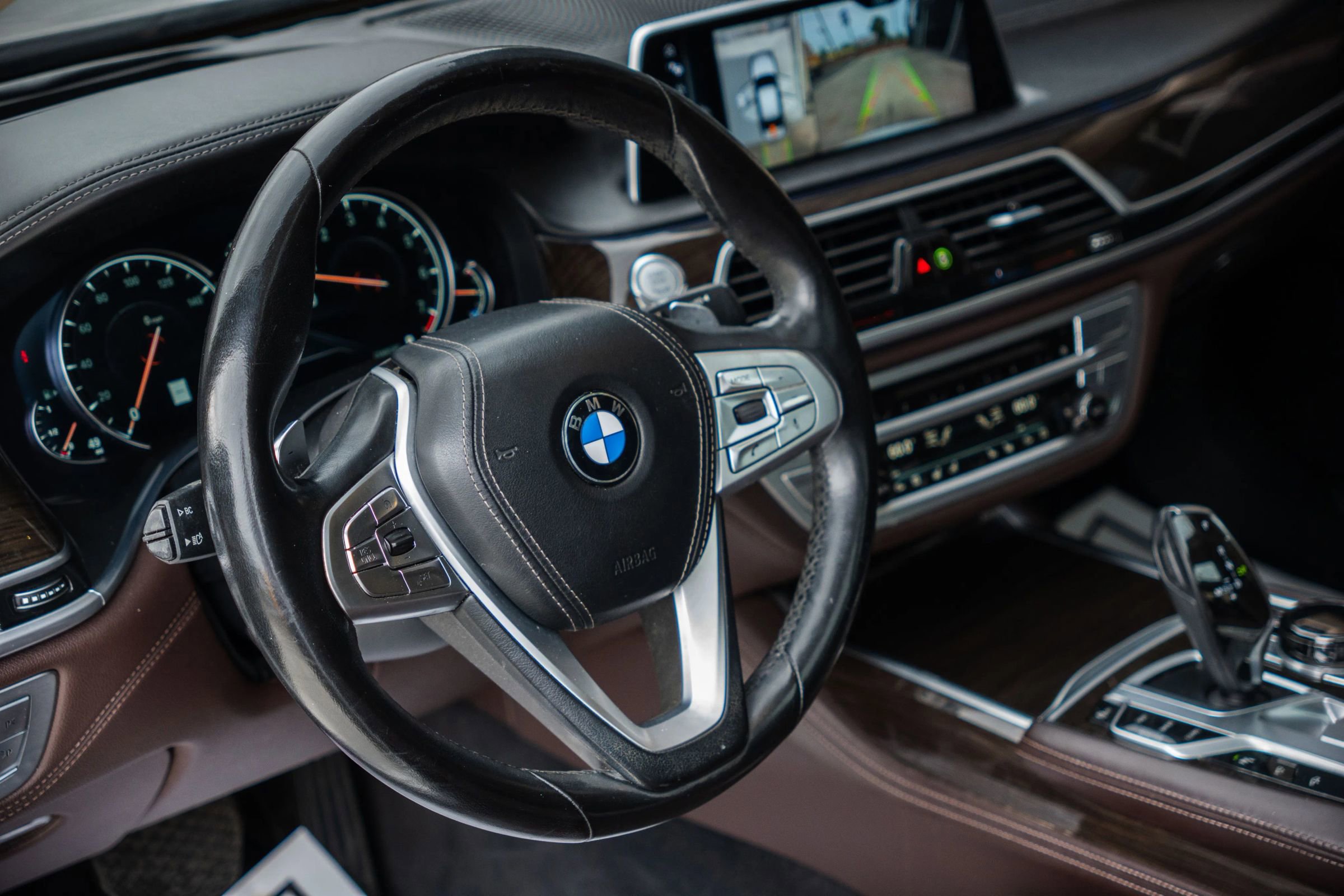Used 2017 BMW 740i xDrive image 11