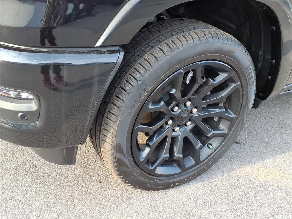 Used 2026 RAM 1500 Limited AWD/4WD image 11