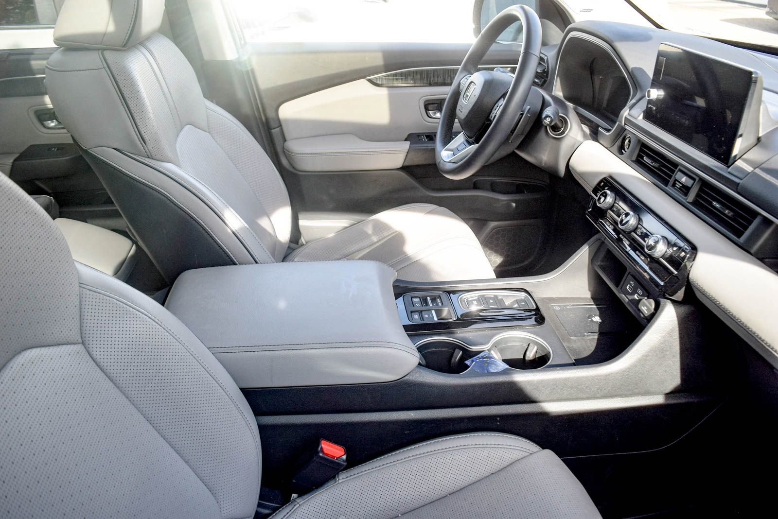 Used 2023 Honda Pilot Elite image 17