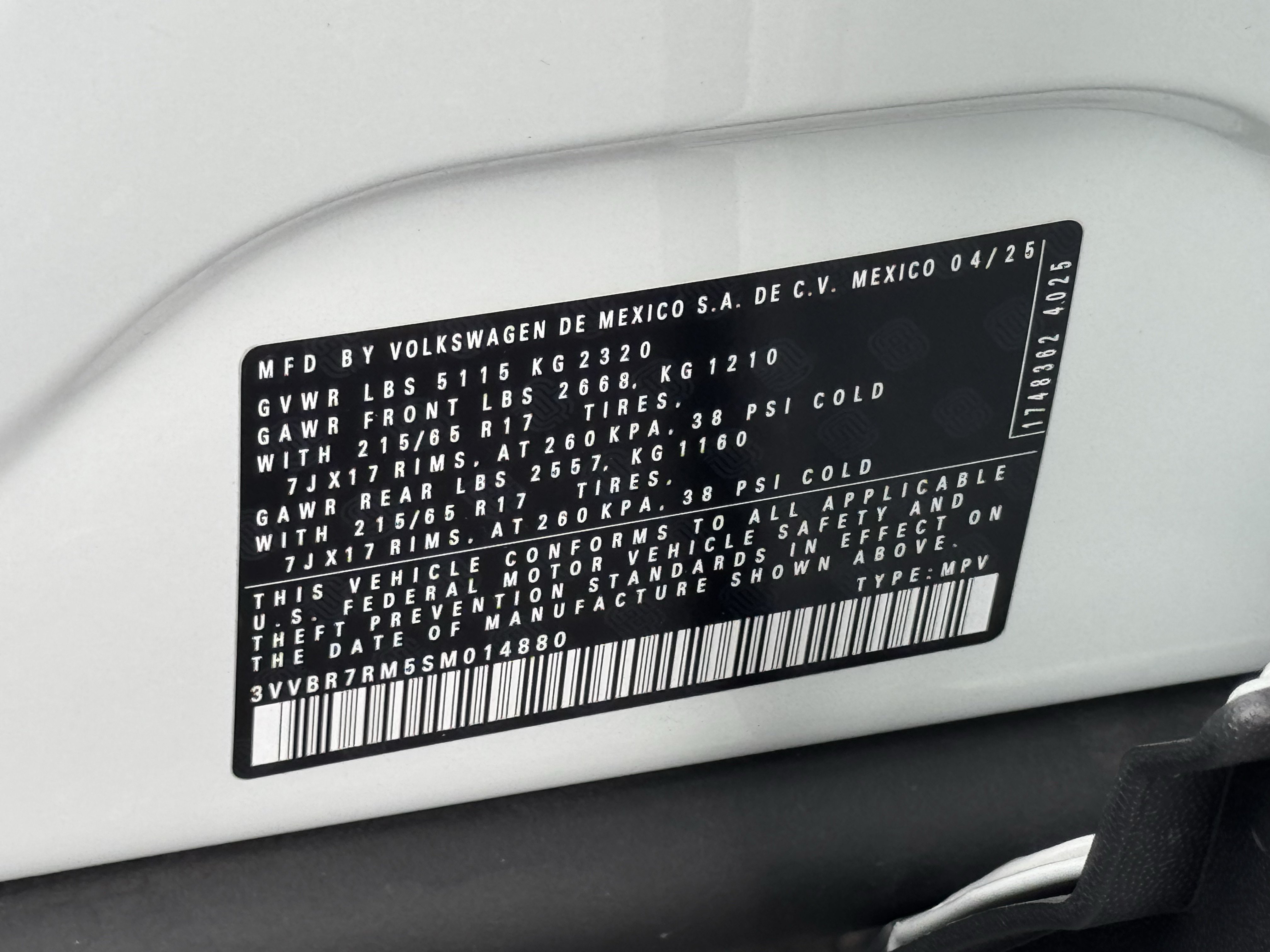 Certified 2025 Volkswagen Tiguan S AWD/4WD image 37