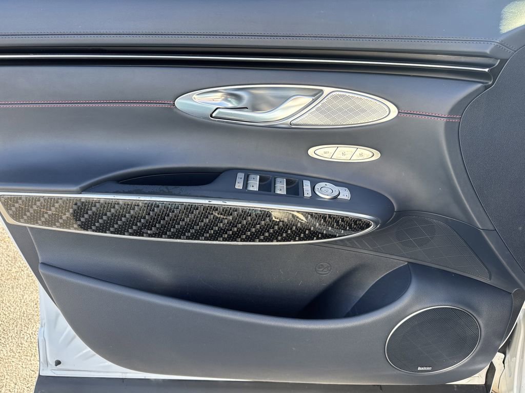 Used 2022 Genesis GV70 3.5T Sport w/ Sport Prestige Package AWD/4WD image 10