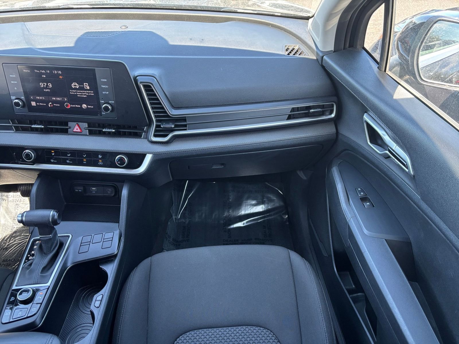 Used 2025 Kia Sportage LX FWD image 34