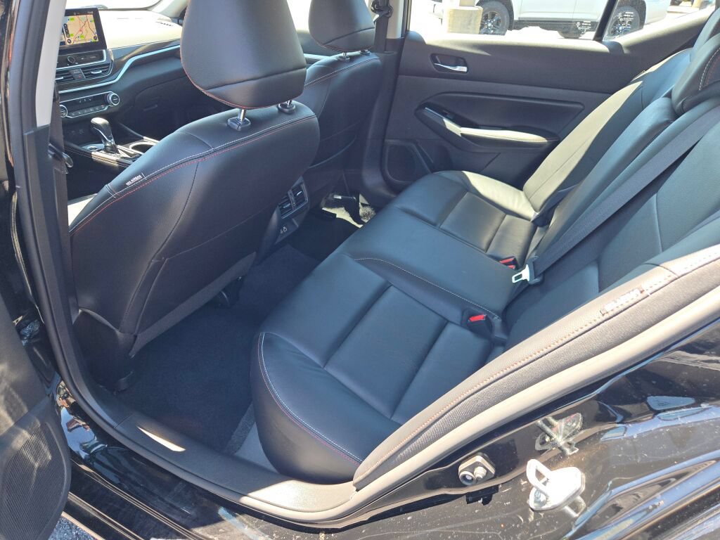 Used 2023 Nissan Altima 2.0 SR FWD image 20