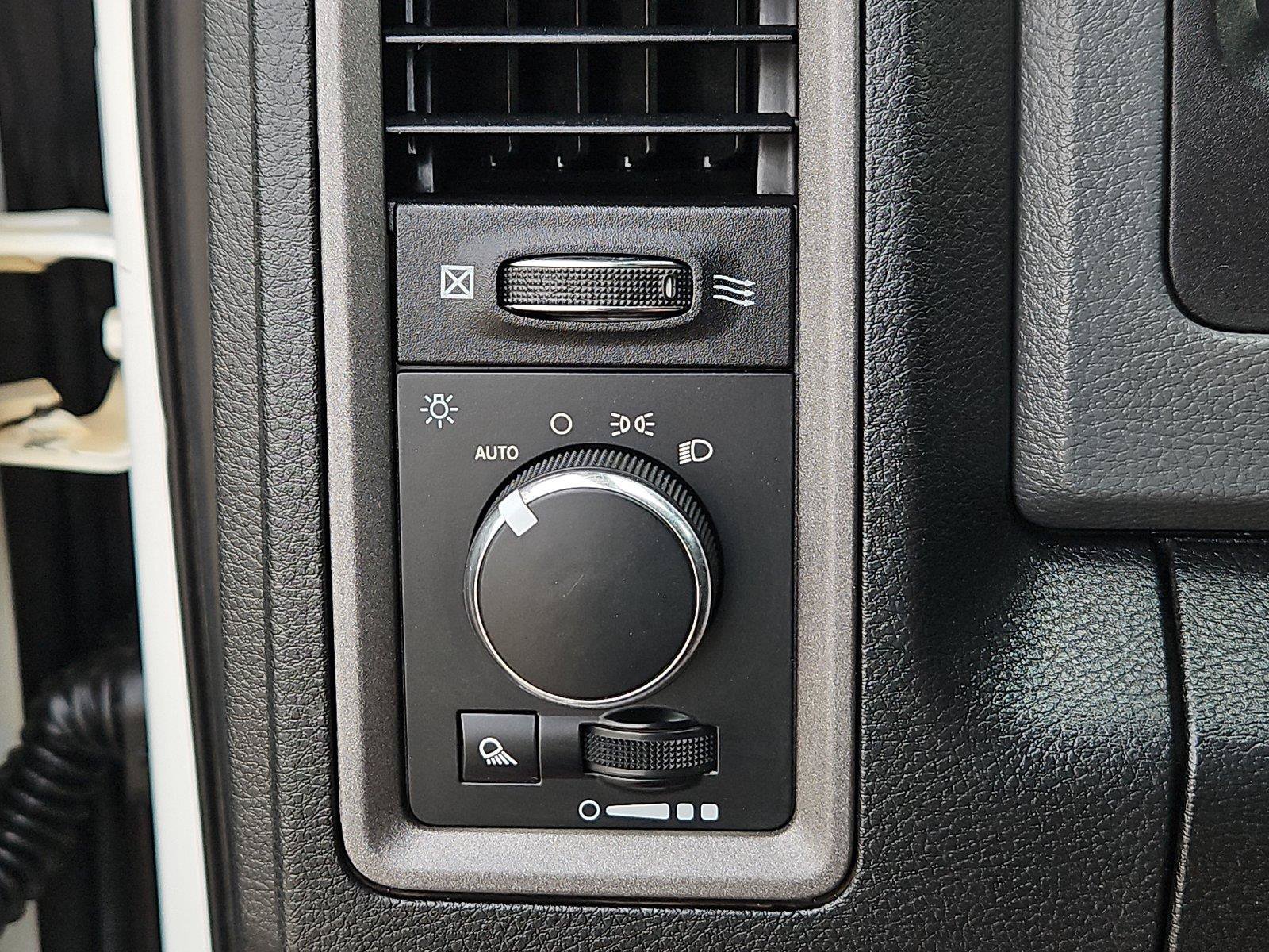 Used 2018 RAM 2500 ST AWD/4WD image 23