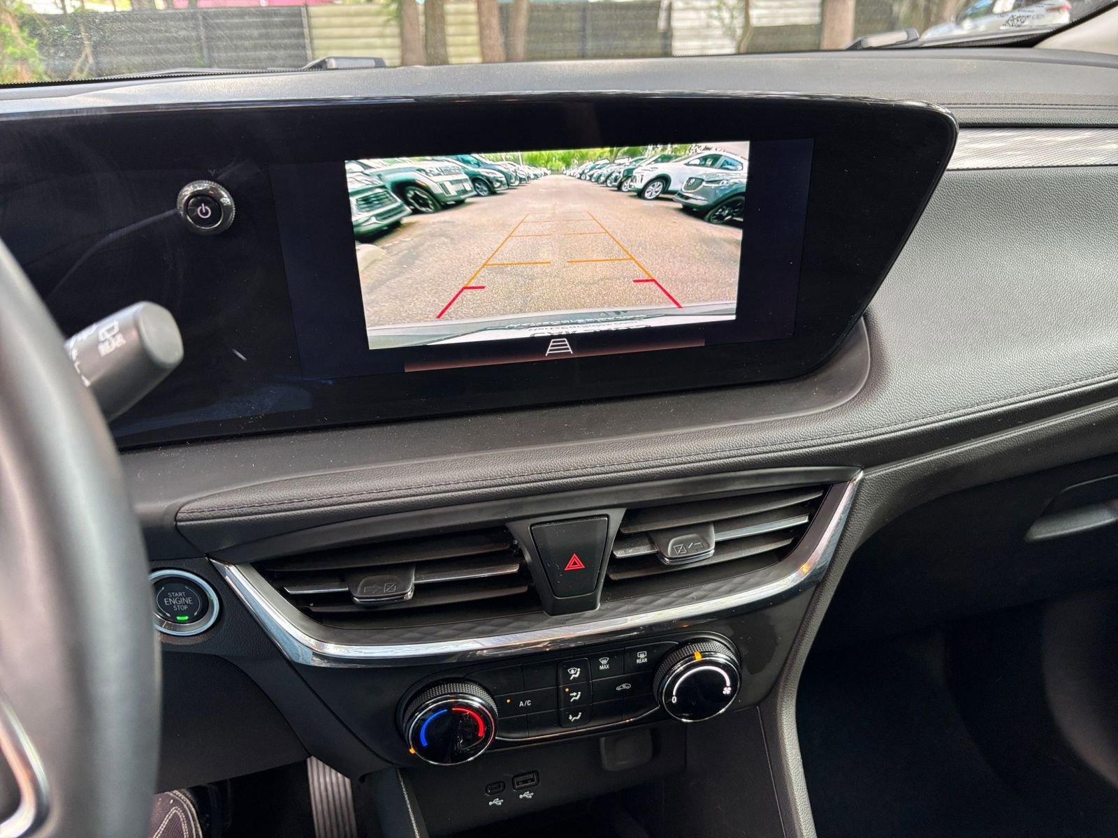 Used 2025 Buick Encore GX Preferred FWD image 17