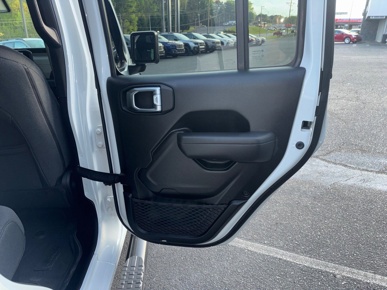 Used 2025 Jeep Gladiator Sport image 38