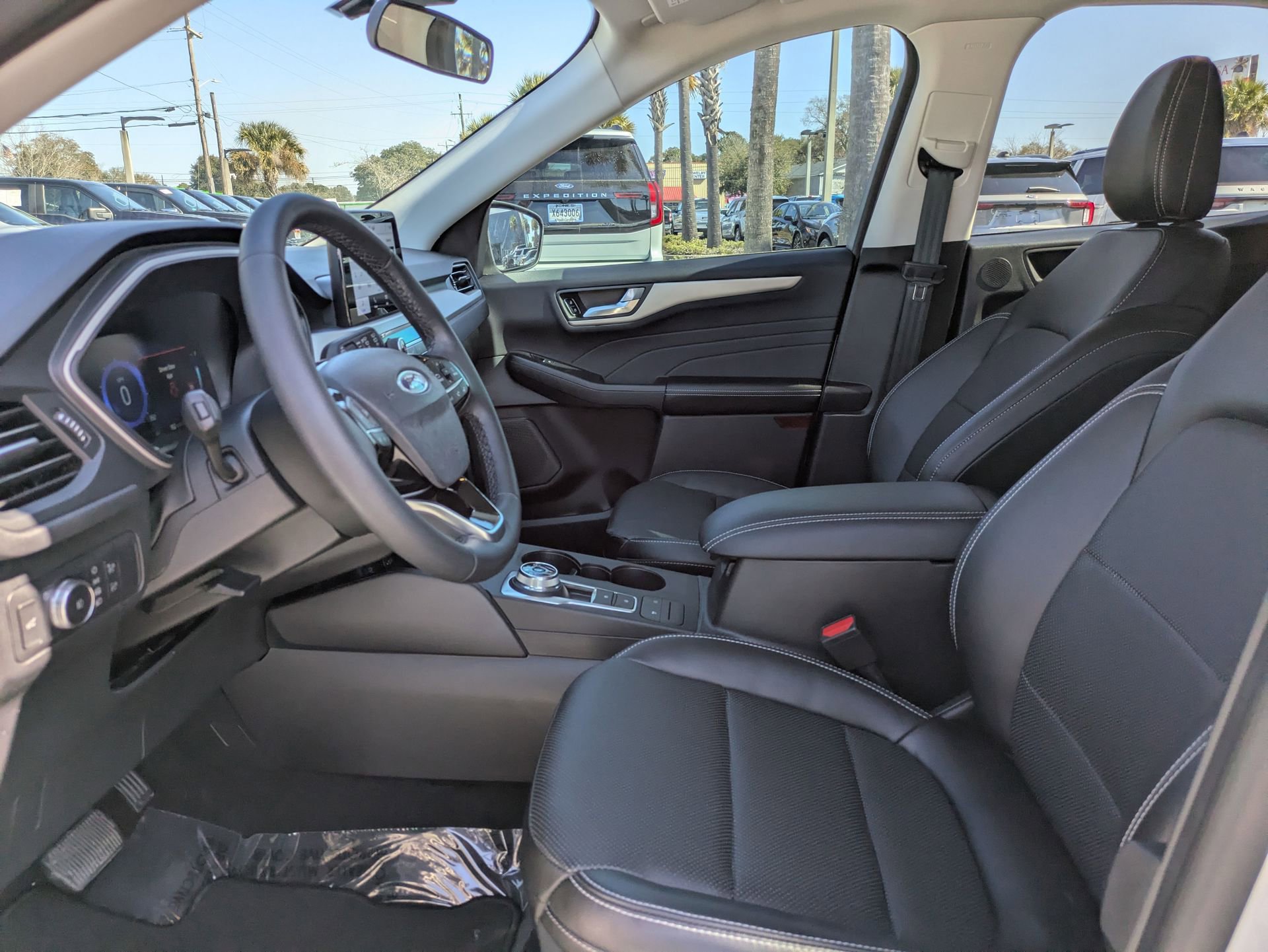 Certified 2022 Ford Escape SEL w/ Technology Package image 24