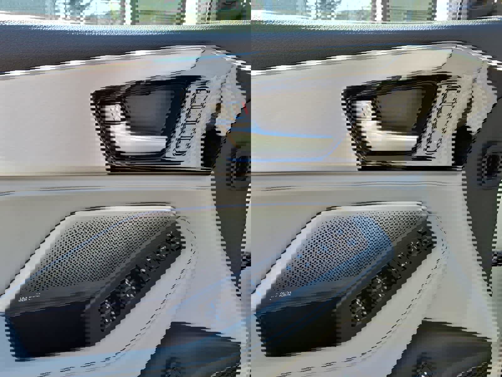 Certified 2026 Acura MDX SH-AWD w/ Technology Package image 24